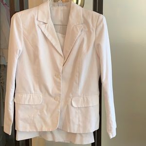 Dress Barn Casual White Skirt Suit Set